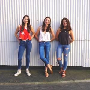 Meet your Posher, Julia